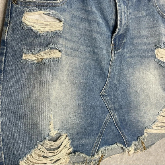 Umgee Denim Streetwear Grunge Pink Light Wash Distressed Mini Skirt - Picture 2 of 5